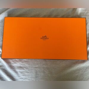 Hermes box 14.5x7.5